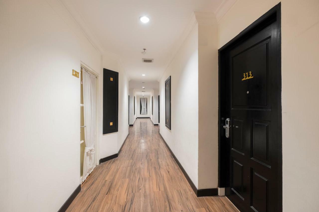 Hotel Sutomo Макасар Экстерьер фото